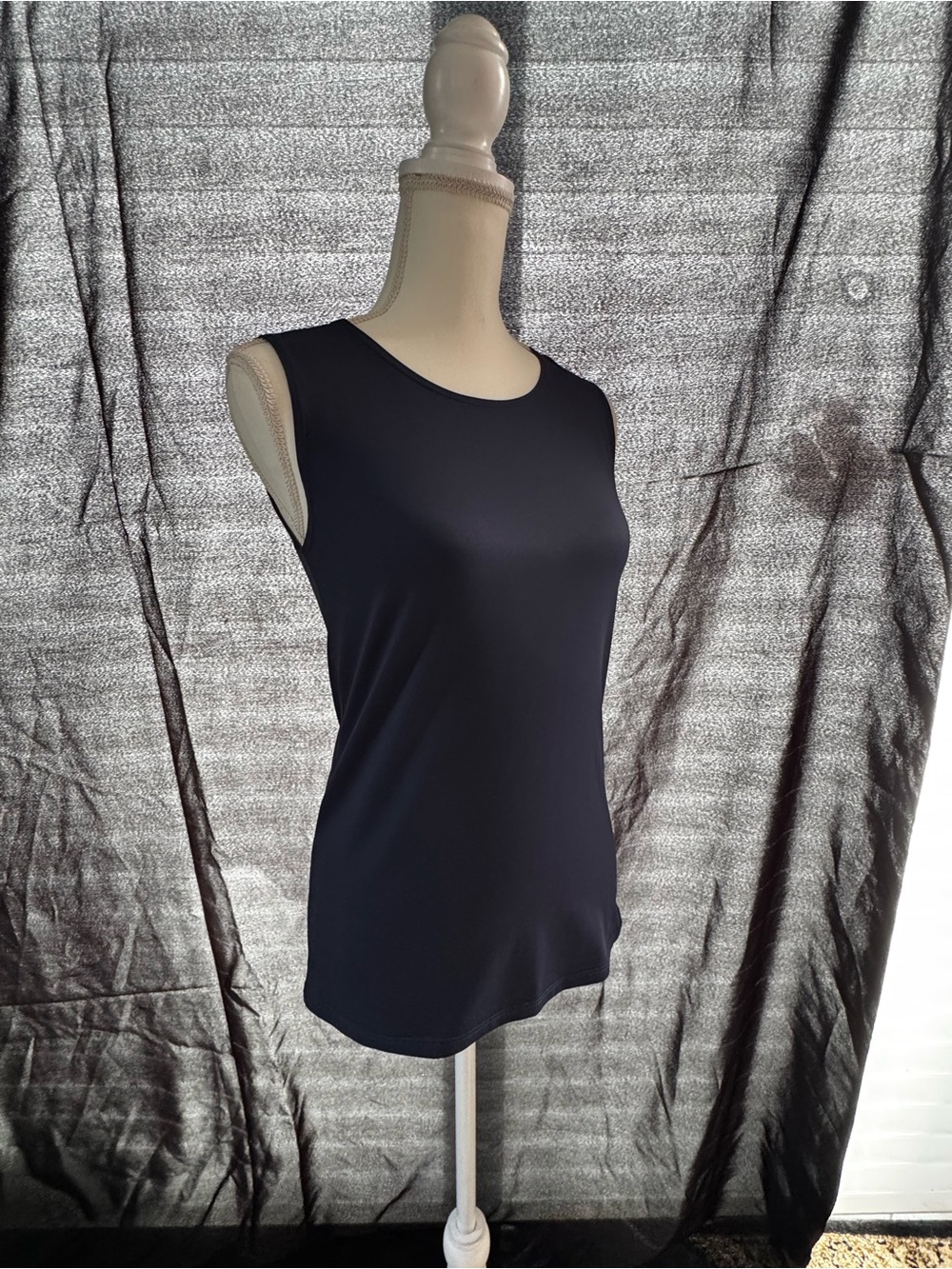 Alfani Black Sleeveless Scoop Neck Tank